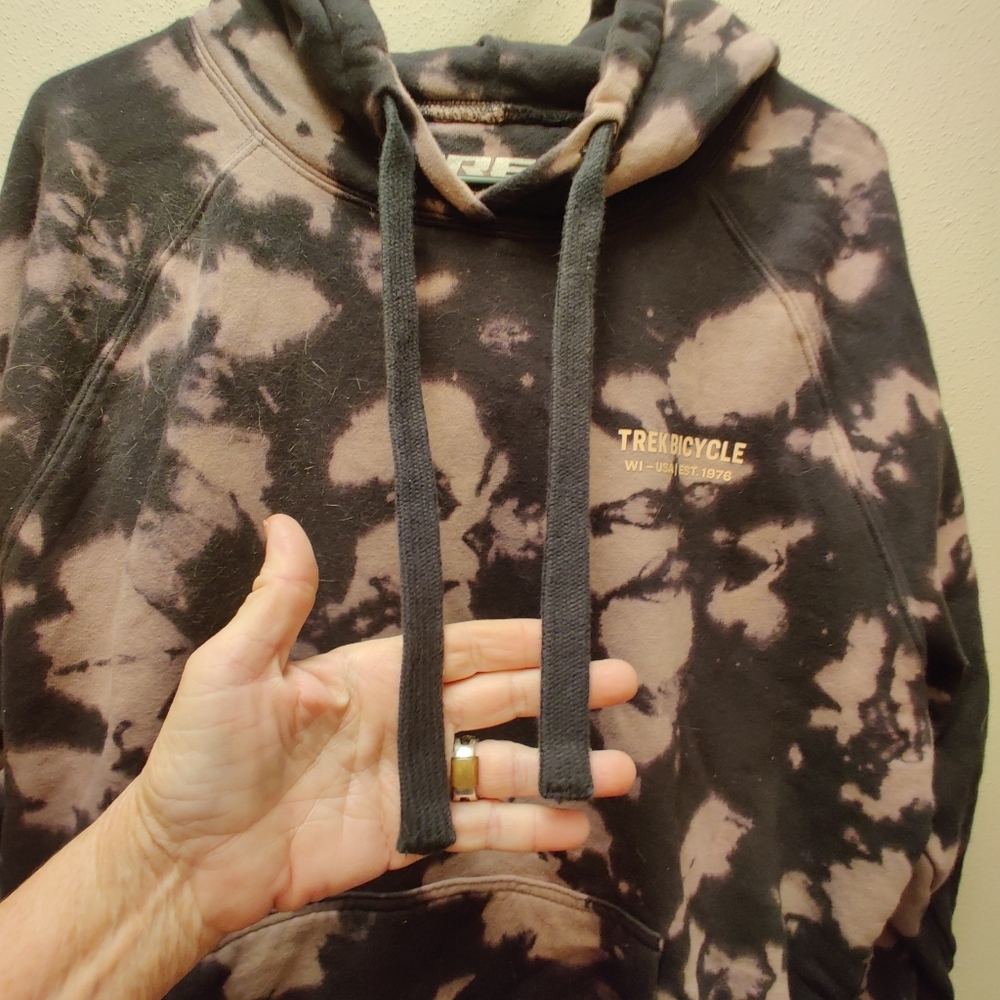Men's tie dye Trek bicycle hoodie size large - Picture 3 of 11